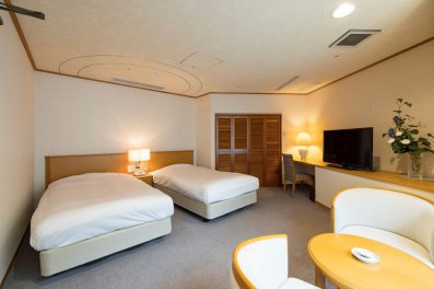 【数寄屋造り客室】<br>　西館・6階和洋室<br>　（喫煙可能）