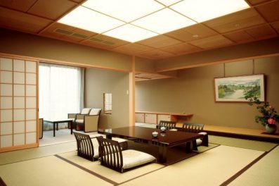 【数寄屋造り客室】<br>　西館・貴賓室（喫煙可能）<br><br>