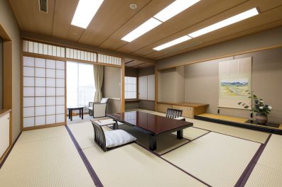 【数寄屋造り客室】<br>　西館・特別室<br><br>